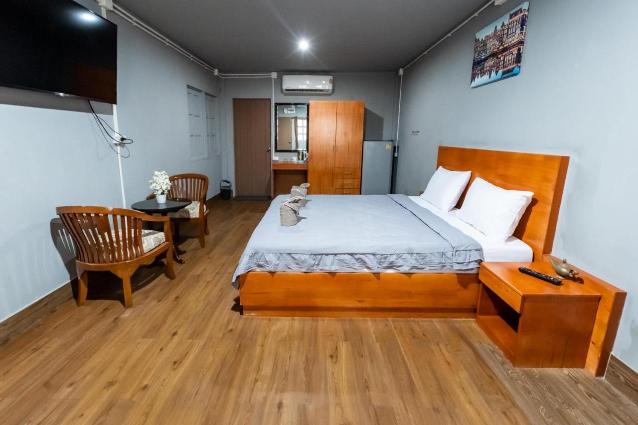 קו פי פי Aladdin Guest House מראה חיצוני תמונה